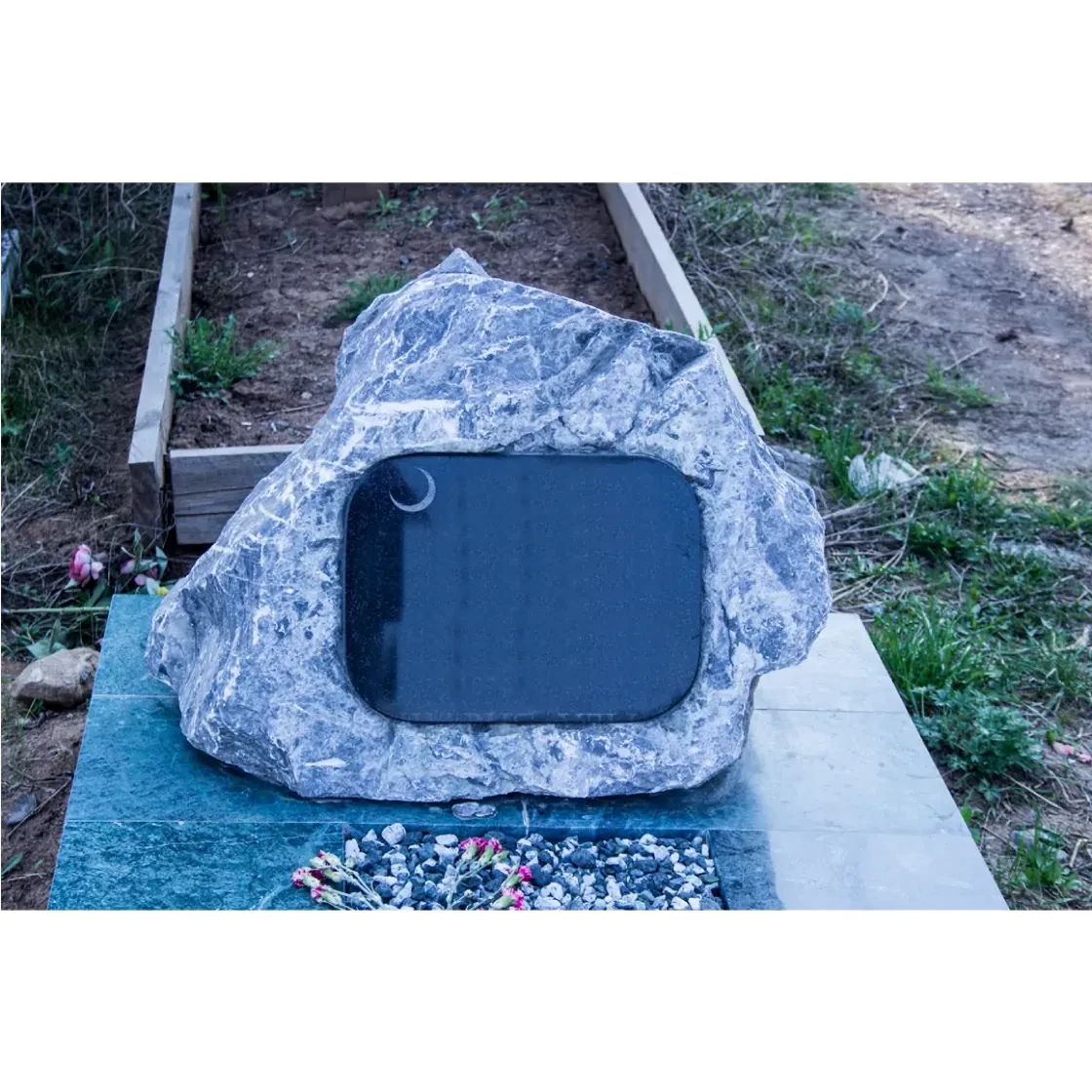 Памятник на могилу ГД-46