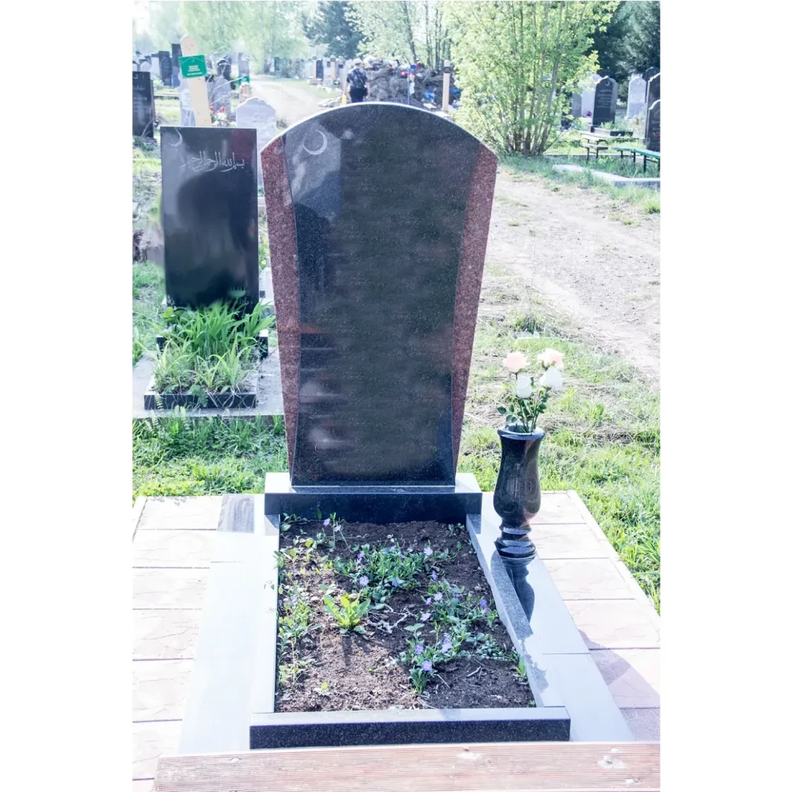 Памятник на могилу ГП-183