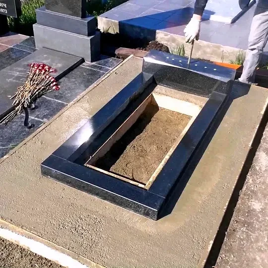 Установка цветника на могилу