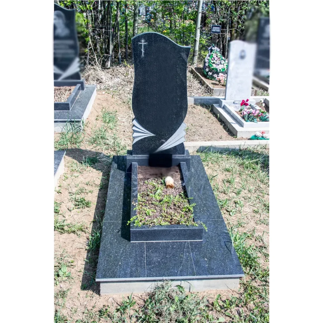 Памятник на могилу ГП-143