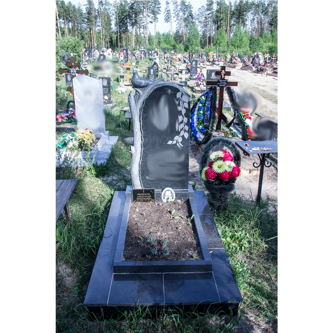 Памятник на могилу из гранита ГП-19