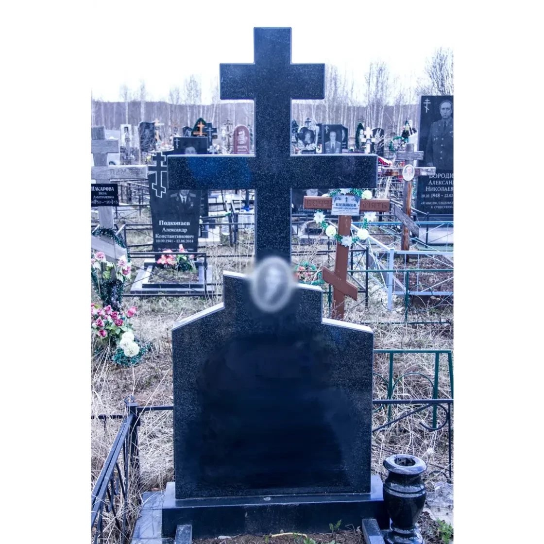 Памятник на могилу ГП-72