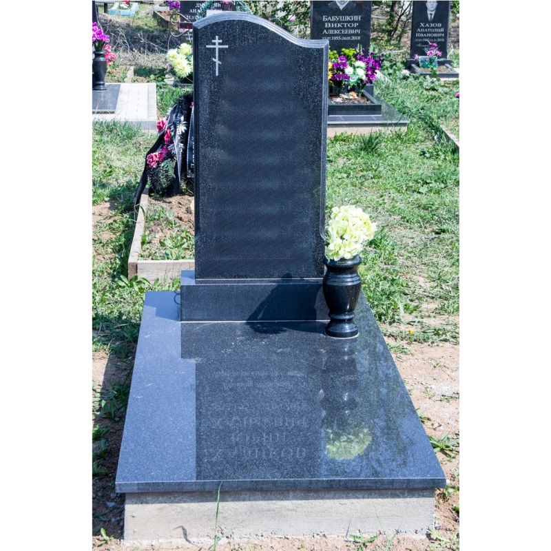 Ваза на могилу 11