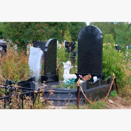 Ограда из гранита на могилу 15