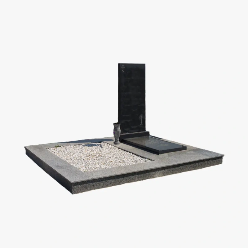 Памятник СВО 43