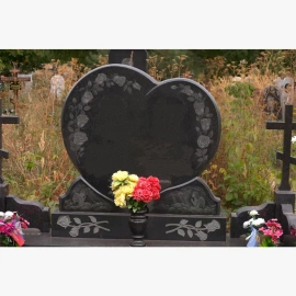 Памятник на могилу из гранита ГС-66