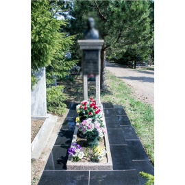 Скульптура на могилу 2