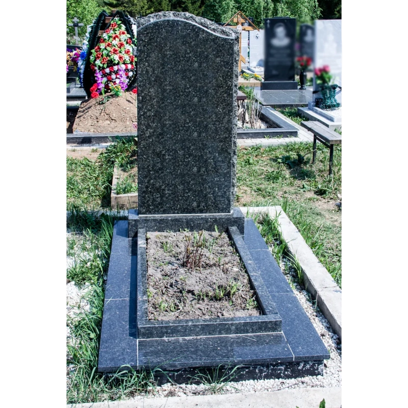 Памятник на могилу ГП-136