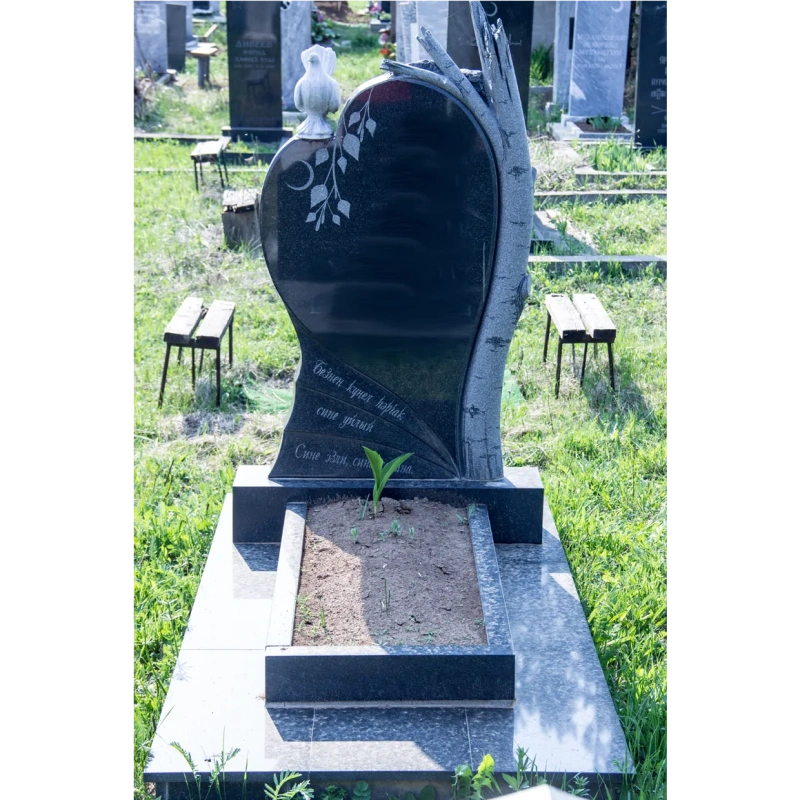 Памятник на могилу ГР-80